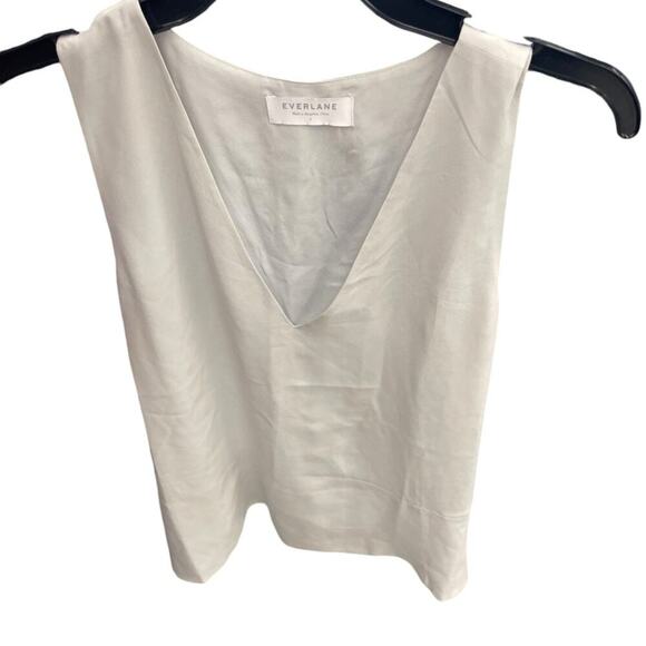 Everlane 100% Silk V-neck Tank, Gray, Career, Cocktails, Evening, Event, S - Picture 8 of 9